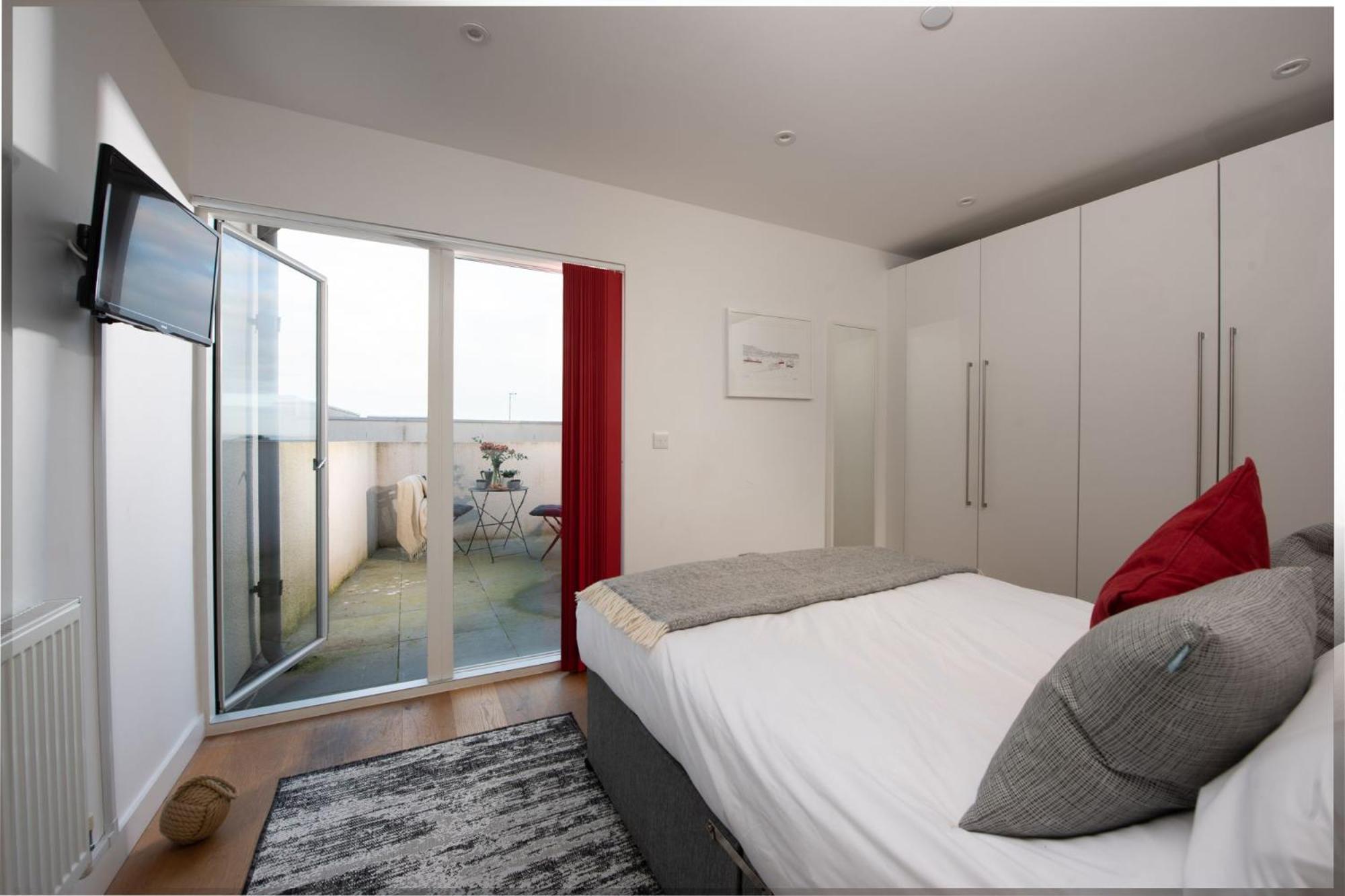 No.1 Quay Court Villa นิวคีย์ ภายนอก รูปภาพ